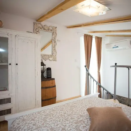 House - Dama Apartment *